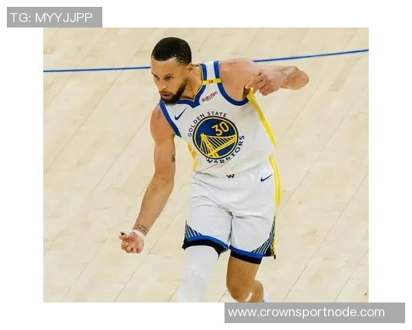 库明加崛起助力勇士锋线轮换深厚库里巴特勒轻松应对灰熊挑战