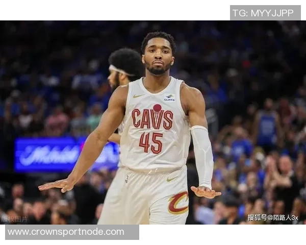 米切尔砍下43分9板强调球队表现应更稳定不应过度庆祝